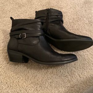 Women’s Short Black Boots